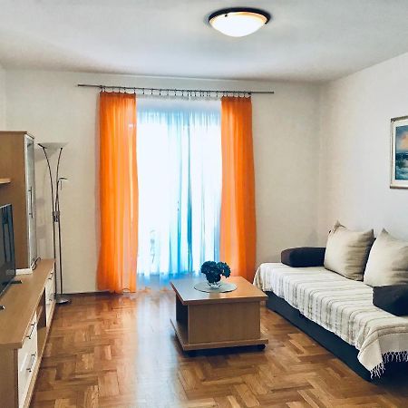 Apartments Mirjana Sukosan Exterior photo