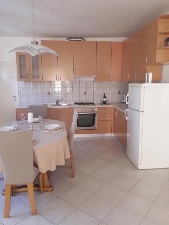 Apartments Mirjana Sukosan Exterior photo